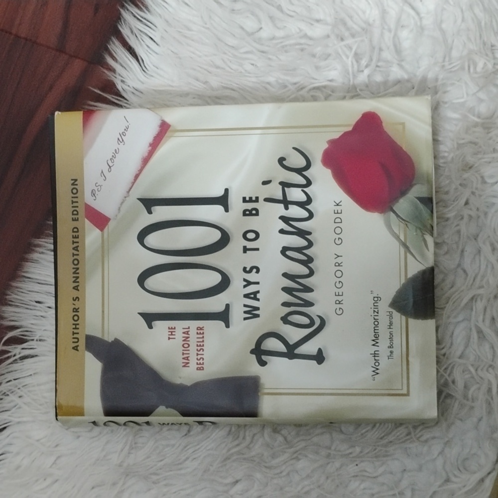 1001 Ways to Be Romantic by Gregory Godek - Cream and Red Edition-HARDCOVER